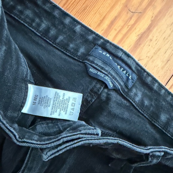 Aeropostale Jeans Black High Rise Jeans Distressed Ripped Size 16 Reg - Picture 6 of 8